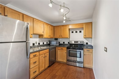 Neville House unit 21, Pittsburgh, PA 15213 - photo 6