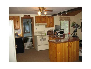 63 Evelyns Way, Chepachet, RI 02814 - photo 4