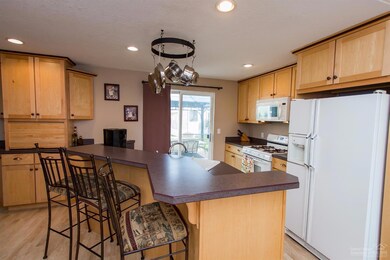 63260 Wishing Well Ln, Bend, OR 97701 - photo 6