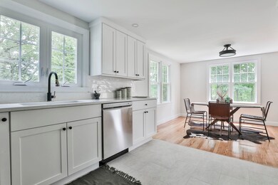 7 Sherman St, Nashua, NH 03064 - photo 5