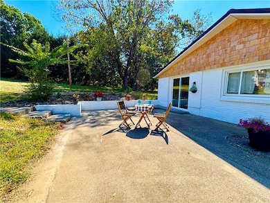 1117 Sullenberger Rd, Latrobe, PA 15650 - photo 5