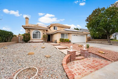 41504 Yancey Ln, Lancaster, CA 93536 - photo 2