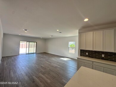 5438 W Summer View Dr, Marana, AZ 85658 - photo 4
