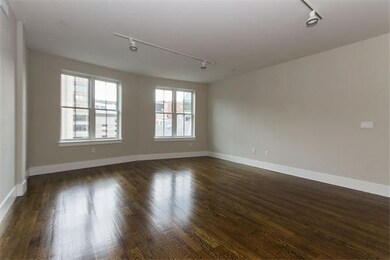 10 Saint George St unit 205, Boston, MA 02118 - photo 3