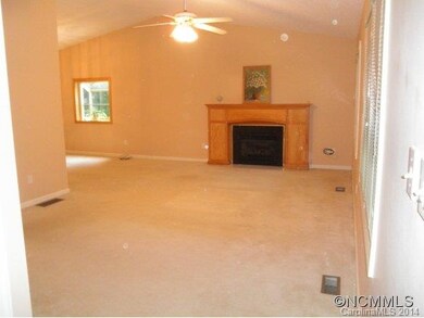 155 Meadow Lake Rd, Asheville, NC 28803 - photo 3