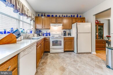 624 Barrington Ct, Palmyra, PA 17078 - photo 5