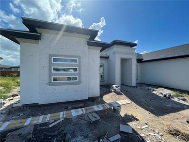 812 Hawk St, Alamo, TX 78516 - photo 3