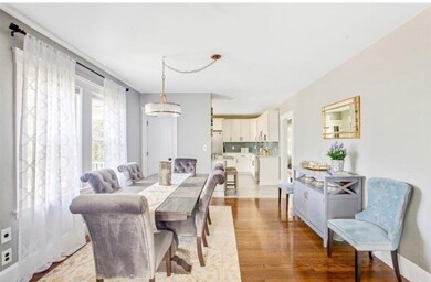 98 Wellsmere Rd unit 1, Roslindale, MA 02131 - photo 2