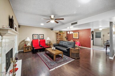 09-Living Room