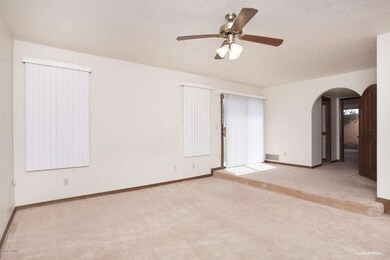 Master with custom arched doorway