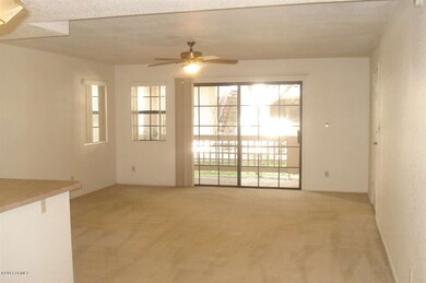 2855 large living room