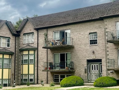 508 Oak St unit 10, Brockton, MA 02301 - photo 2