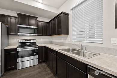 18790 Lipoma Place E unit 1004, Puyallup, WA 98374 - photo 6