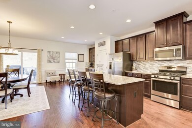 938 Magnolia Blossom Ct, Sykesville, MD 21784 - photo 7