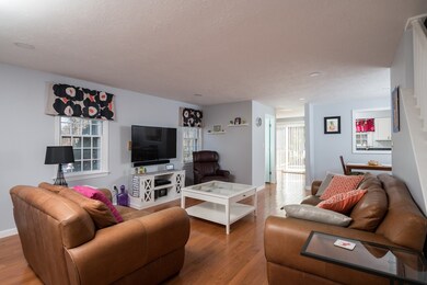 523 Washington St unit B1, Pembroke, MA 02359 - photo 4