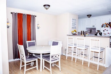 7605 Dyer St, Houston, TX 77088 - photo 5