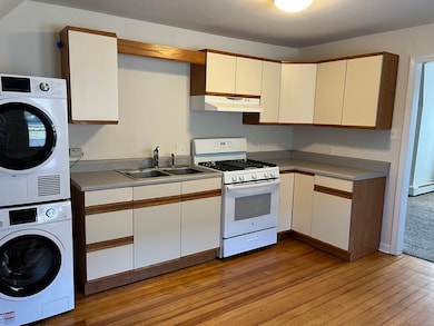 69 Poplar St unit 2, Gloucester, MA 01930 - photo 6