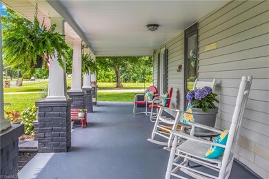 2842 Spencer Rd, High Point, NC 27263 - photo 7