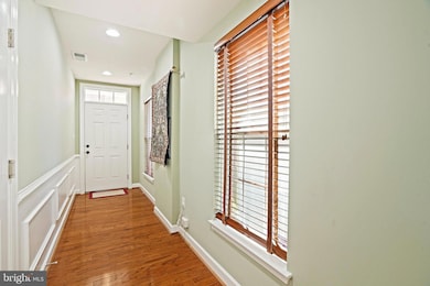 7312 Archsine Ln, Laurel, MD 20707 - photo 5