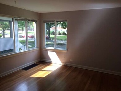 111 N Willow Rd unit 111, Elmhurst, IL 60126 - photo 2