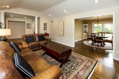 08_Living Room-4