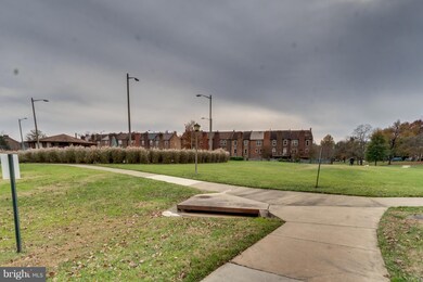 Treebrooke unit 203, Oakton, VA 22124 - photo 5