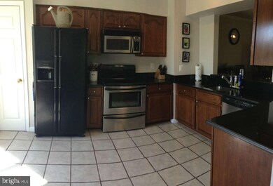 6300 Mary Todd Ct, Centreville, VA 20121 - photo 3