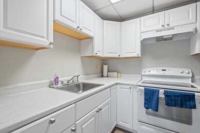340 Main St unit 705, Melrose, MA 02176 - photo 7