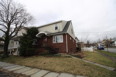 1131 S Webster Ave, Scranton, PA 18505 - photo 2