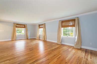 007-photo-living-room-4907263