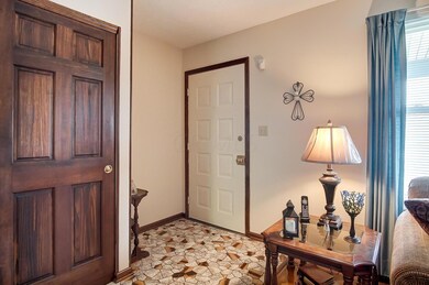 1585 Carrigallen Ln, Columbus, OH 43228 - photo 4