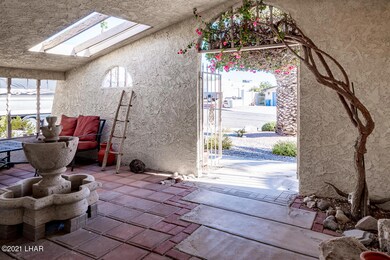 MICHELLE_2521DaytonaAve-5