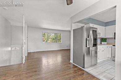 1547 Server Dr, Colorado Springs, CO 80910 - photo 3