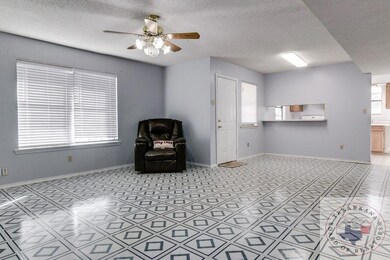 327 Garrett Dr, Texarkana, TX 75501 - photo 3