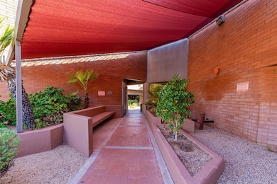 0004-Alma School 4