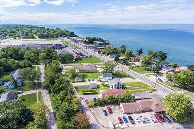 4260 E Lake Rd, Sheffield Lake, OH 44054 - photo 2