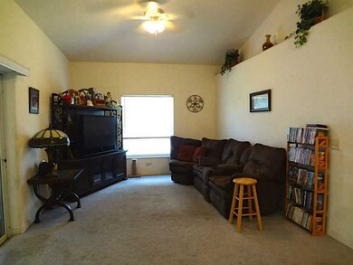 Den/Family/Great Room. Spacious Family Room with S