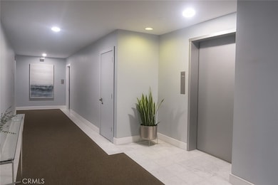 8490 Fountain Ave unit 306, West Hollywood, CA 90069 - photo 7