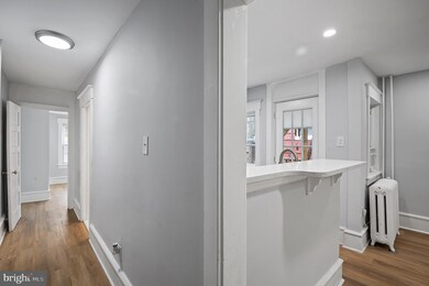 221 B Kings Hwy E unit 2ND FLR, Haddonfield, NJ 08033 - photo 3