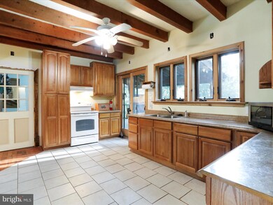 470 Tonoloway Point Cir, Great Cacapon, WV 25422 - photo 7