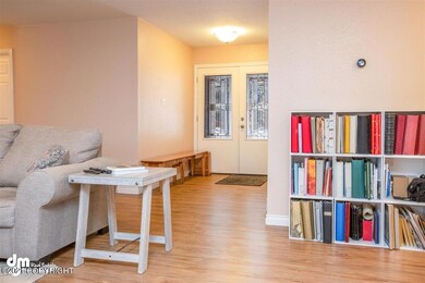 04-Living Room-ELKO8537-Edit