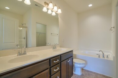 Photo of similar Bragg XL by Landmark Homes of TN!