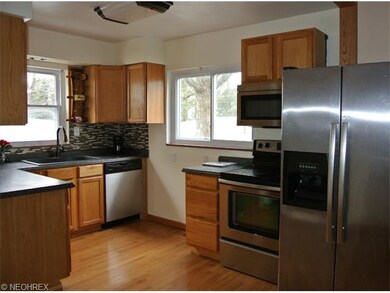 Updated - Remodeled Kitchen, Stainless Steel Appli
