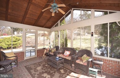 864 Virginia Cir, Strasburg, VA 22657 - photo 3