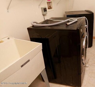 148 Caddo Terrace, Albrightsville, PA 18210 - photo 6