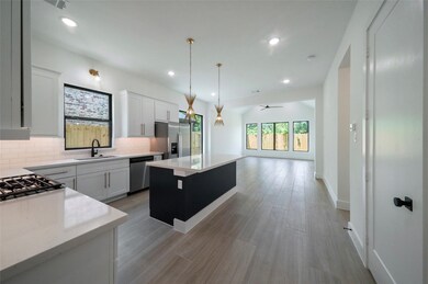 6321 Cebra St unit B, Houston, TX 77091 - photo 7