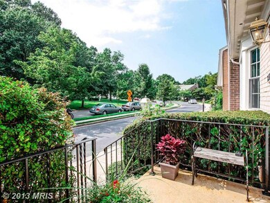 2304 Wheystone Ct, Vienna, VA 22182 - photo 4