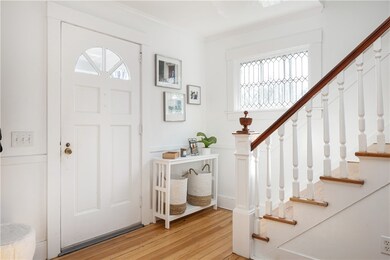 4 Apthorp Ave, Newport, RI 02840 - photo 3