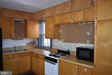 1417 Mountainside Rd, Berkeley Springs, WV 25411 - photo 4