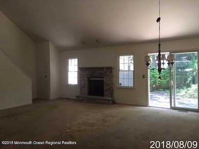 Living Dining1